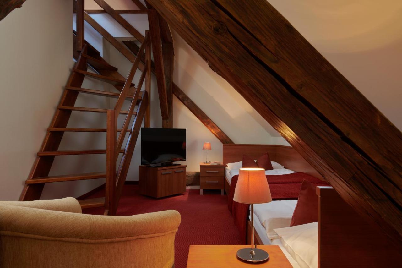 Hotel Singer Лудвиков Экстерьер фото